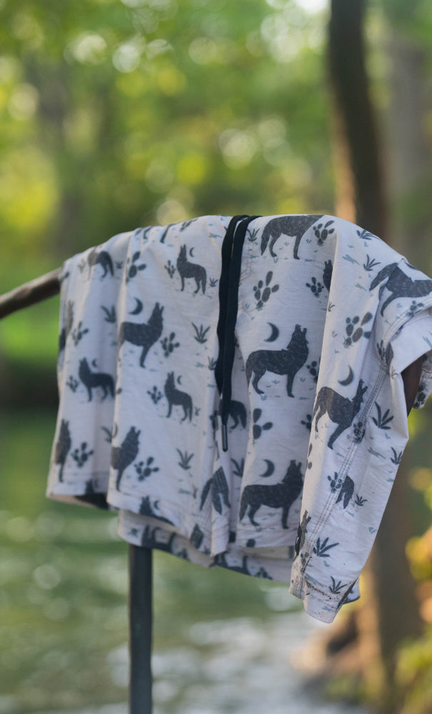 "Bigwake" Cream Habitat Howl Print Board Short