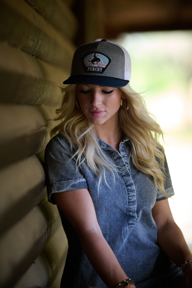 "Cavvy" Punchy Hat Grey/White