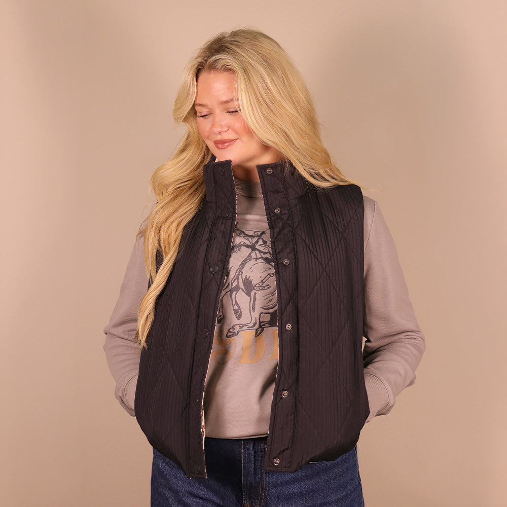 Cassidy Reversible Puffer Vest Dark Charcoal/Horse Print