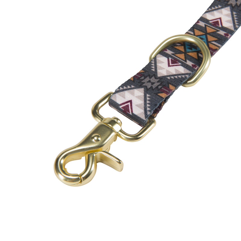 close up of the clasp on the beluga monterey, nomad leash