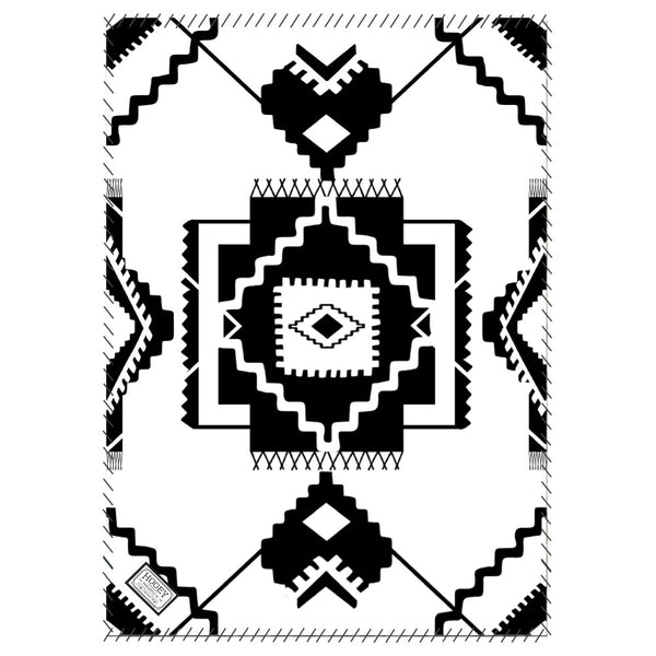 Whiteriver "Hooey Fleece Blanket" White /Black Aztec