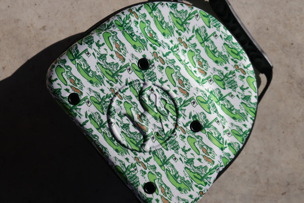 Cap Carrier Standard Size Cream/Green w/Golf Landscape